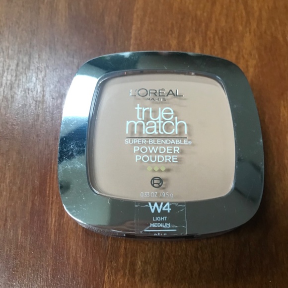 L’Oréal Paris True Match Super-Blendable Powder W4 Light Medium 0.33 oz/9.5 g - Picture 2 of 6